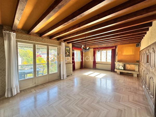Vente Maison164 m² - 5 Pièces - VALS PRES LE PUY (43750)