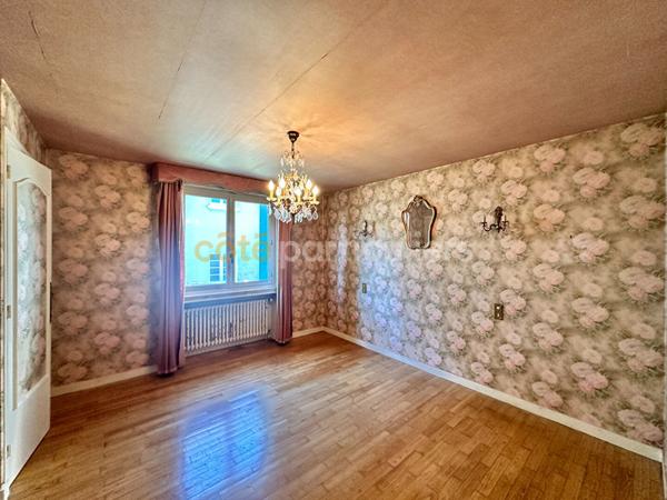 Vente Maison164 m² - 5 Pièces - VALS PRES LE PUY (43750)