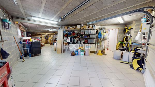 Maison Theding 6 pièce(s) 161 m2