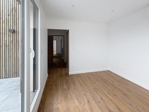 Maison contemporaine 184 m² avec piscine