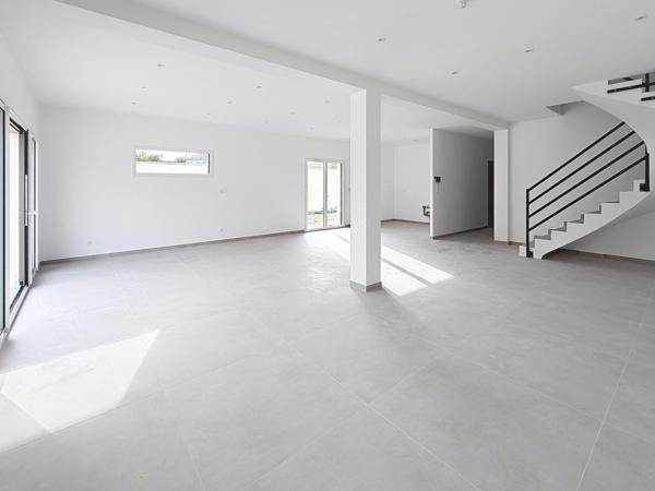Maison contemporaine 184 m² avec piscine