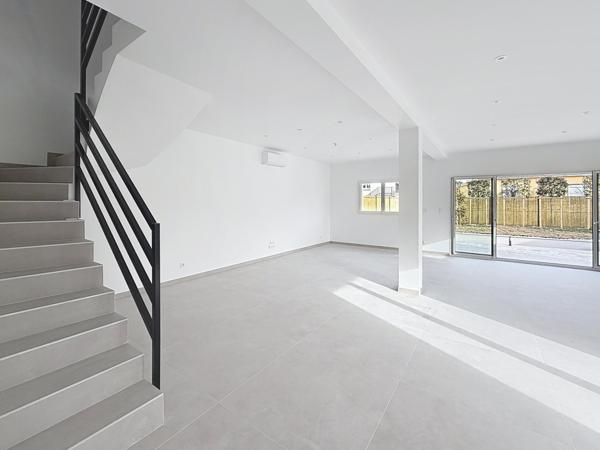 Maison contemporaine 184 m² avec piscine