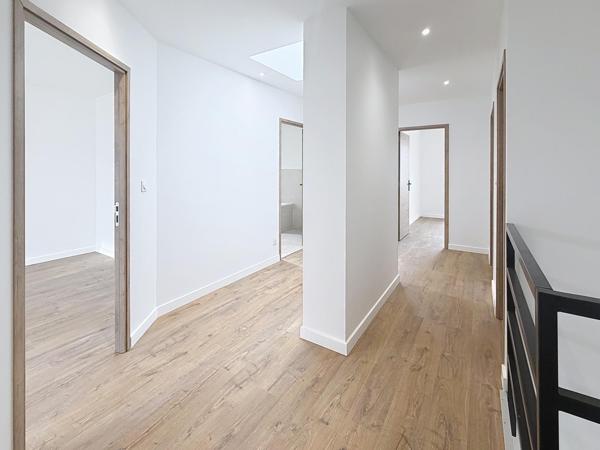 Maison contemporaine 184 m² avec piscine