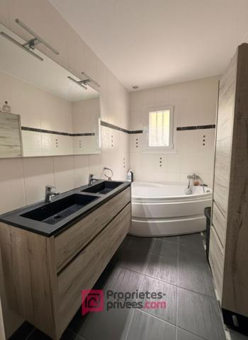 MAISON CONTEMPORAINE DE PLAIN-PIED - 5 CHAMBRES - BASSE-GOULAINE