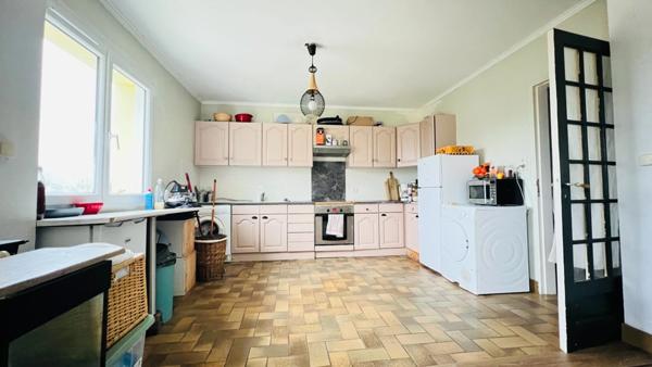 Dpt Finistère (29), à vendre QUIMPER maison T6 de 175 m² habitable - sous-sol intégrale Terrasse - Jardin