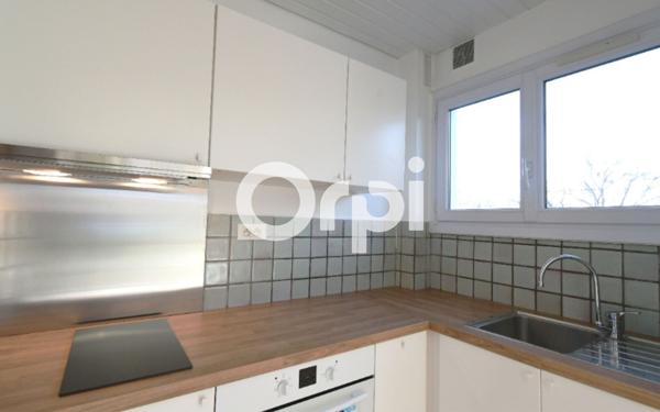 Appartement à louer    1 pièce • 28,68 m2 Carqueiranne