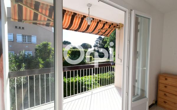 Appartement à louer    1 pièce • 28,68 m2 Carqueiranne