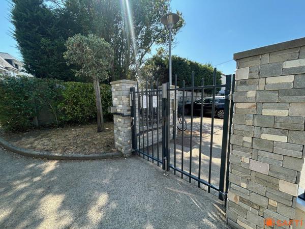 T3 avec jardin privatif de 160m2 à deux pas des commerces et plage