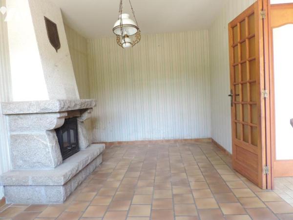 CAMPAGNE PROCHE DE BELLE ISLE EN TERRE