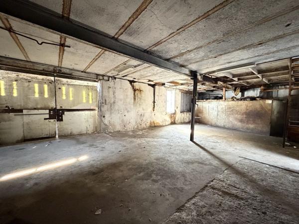 Local professionnel - LEIGNEUX