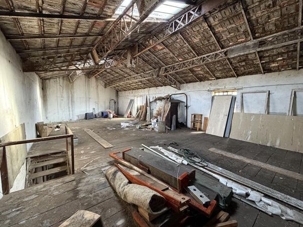 Local professionnel - LEIGNEUX