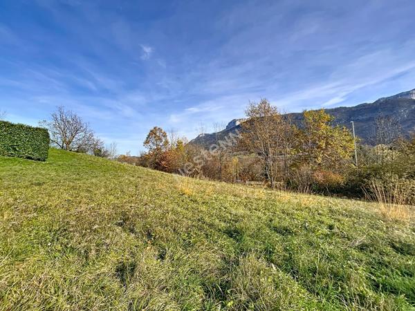Annecy-Le-Vieux _ Terrain constructible à vendre, d'environ 1200 m²