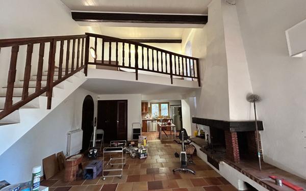 Maison à vendre    6 pièces • 166,88 m2 Roquefort-les-Pins