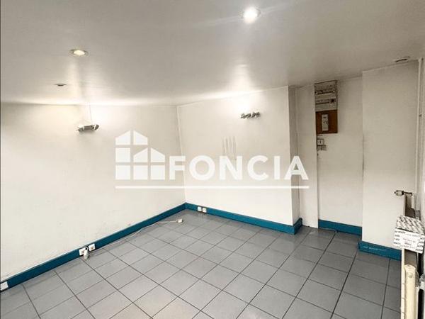 Location Local commercial 3 pièces 91.2 m² - 44 RUE JULES LEDIN St Etienne 42000