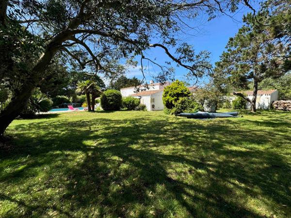 Maison à L' ILE-D'YEU, 85350 - 11 pièces 312m²
