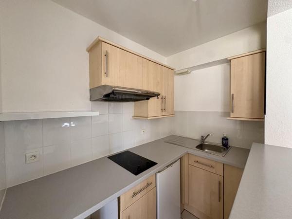 APPARTEMENT T2 A LOUER A RIORGES - CANAUX