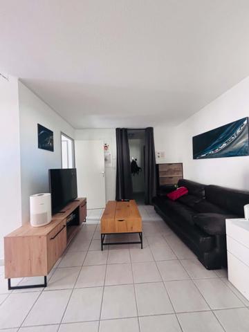 APPARTEMENT T2 BIS - PLAIN PIED - PARKING - Soreze (81540)