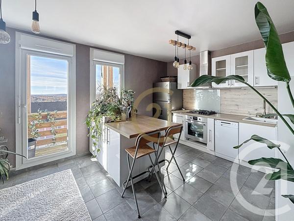 Appartement F5 à vendre  4 pièces - 84,50 m2 BEAUCOURT - 90