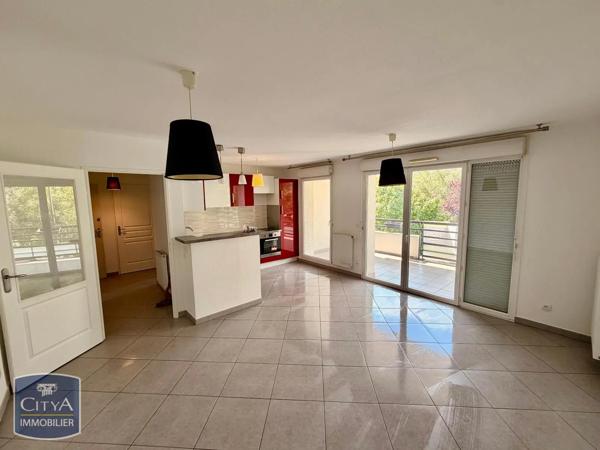 Appartement à louer 2 pièces 47.97m² Domène (38420)