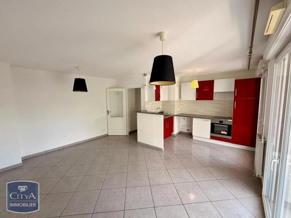 Appartement à louer 2 pièces 47.97m² Domène (38420)