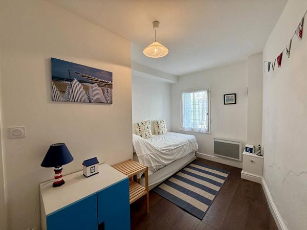Maison La Flotte 6 pièces 105 m² au coeur du village