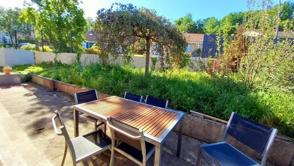 Pavillon 3 chambres avec garage et jardin