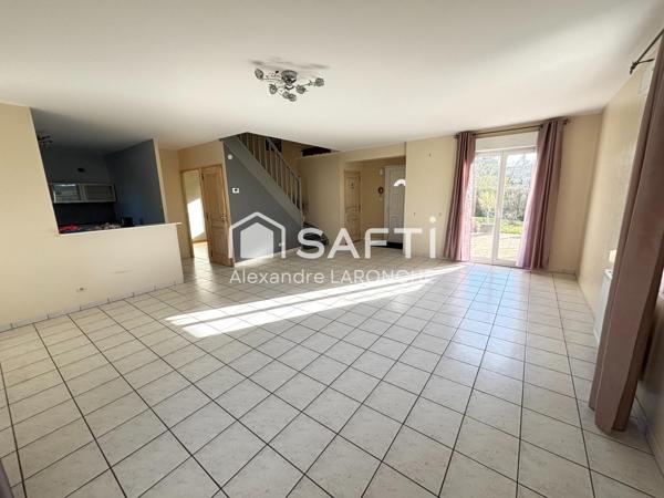 Maison idéalement située, avec une vue dégagée, et proche des commerces