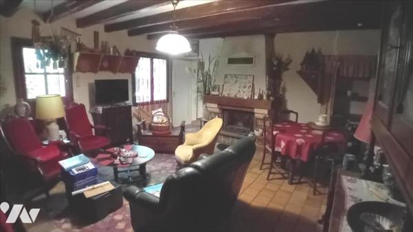 PARIGNE L'EVEQUE campagne, longère  avec travaux, 2 chambres.