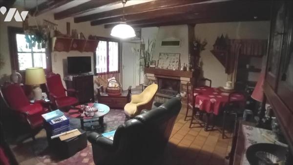 PARIGNE L'EVEQUE campagne, longère  avec travaux, 2 chambres.