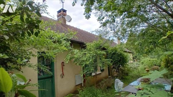 PARIGNE L'EVEQUE campagne, longère  avec travaux, 2 chambres.