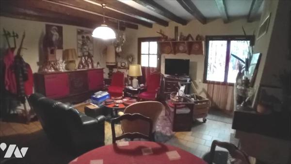 PARIGNE L'EVEQUE campagne, longère  avec travaux, 2 chambres.
