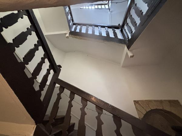 Immeuble
        
        - 312 m² 795 000 € *