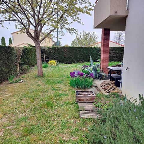 Beau T3 de 2002 avec jardin