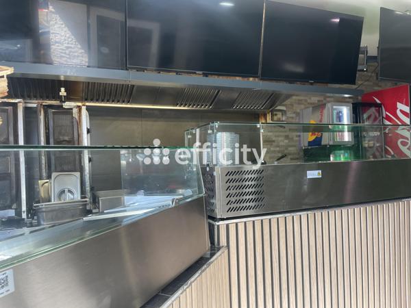 Fonds De Commerce
        
        - 120 m² 165 000 € *