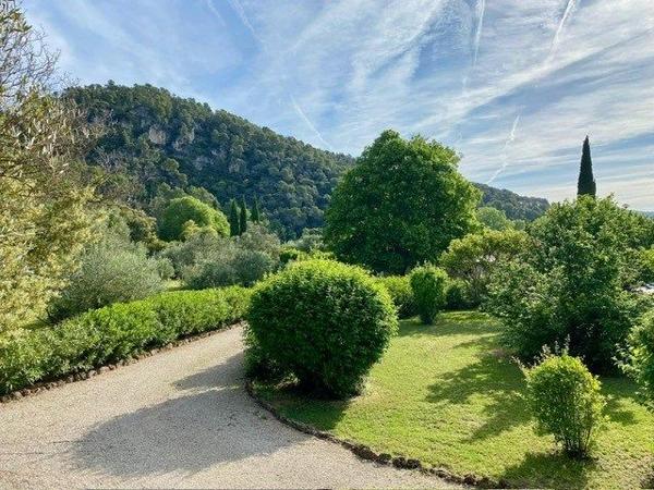 Vente Villa de luxe Salernes 8 Pièces 150 m²