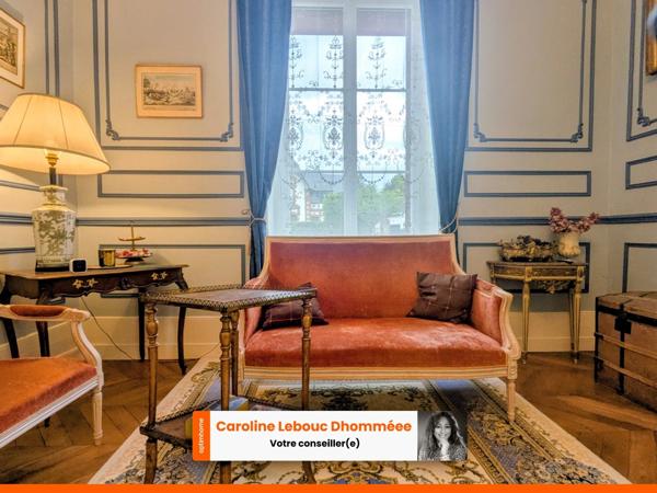 Demeure bourgeoise restaurée avec parc paysager et maison d'amis en centre-ville de Mamers