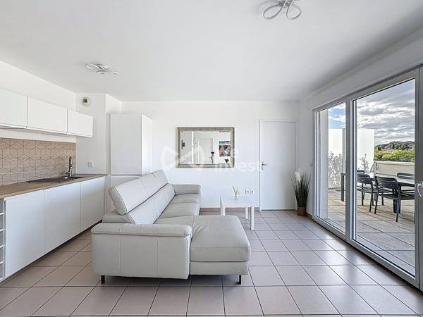 Appartement en dernier étage avec grande terrasse