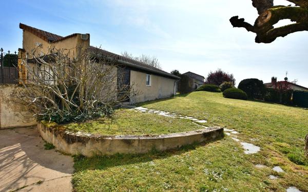 Maison à vendre    6 pièces • 175 m2 Pouilly-sous-Charlieu