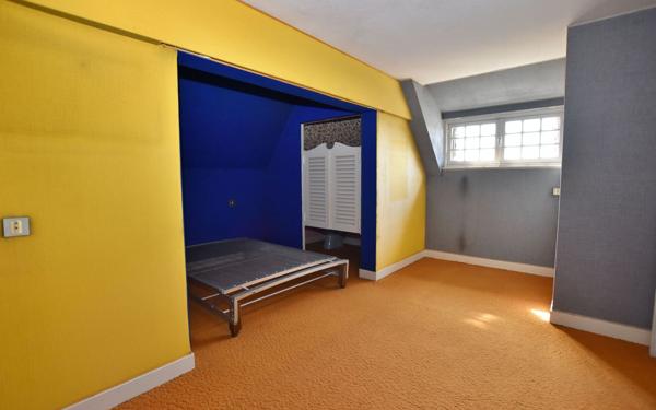 Maison à vendre    6 pièces • 175 m2 Pouilly-sous-Charlieu