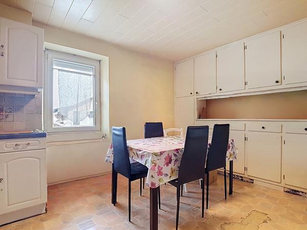 Maison de Village à Bons-en-Chablais - 6 Pièces, 4 Chambres