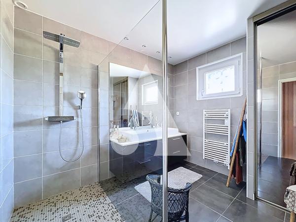Maison 5 pièces 145 m2