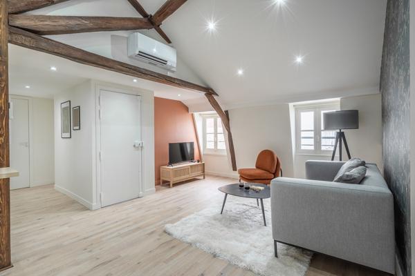 location appartement 3 pieces 60m2 meublé - Paris 8e
