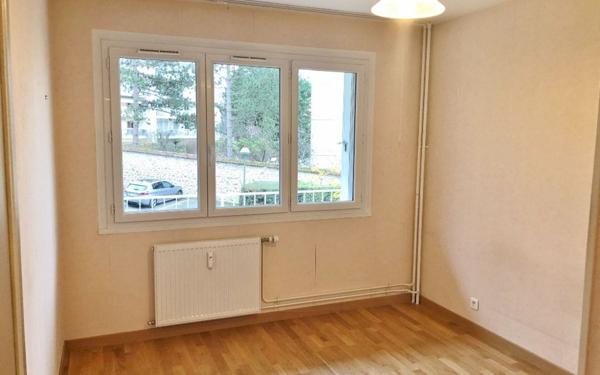 Appartement à louer    2 pièces • 45,58 m2 Versailles