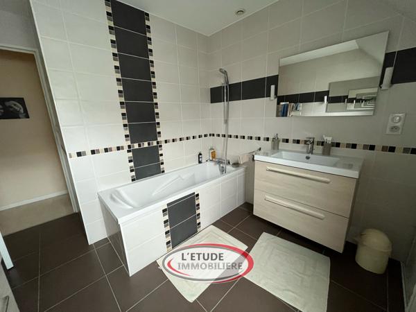 La Chapelle-sur-Erdre, bourg: Maison 3 chambres