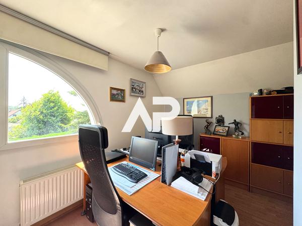 Maison à Montlignon, 7 pièces 186m2 €729 000 ** - Référence 1341