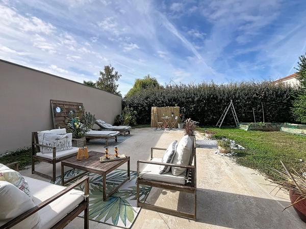SAINT SEBASTIEN SUR LOIRE MAISON FAMILIALE 5 CHAMBRES 1 BUREAU JARDIN GARAGE