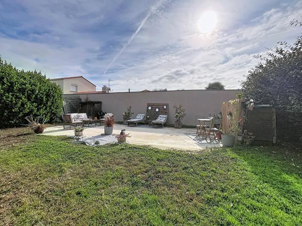 SAINT SEBASTIEN SUR LOIRE MAISON FAMILIALE 5 CHAMBRES 1 BUREAU JARDIN GARAGE