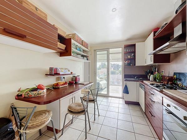 SAINT SEBASTIEN SUR LOIRE MAISON FAMILIALE 5 CHAMBRES 1 BUREAU JARDIN GARAGE