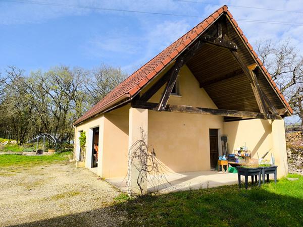 Maison proche Cahors 4 pièce(s) 135 m2, 3 chambres, sans travaux, vue dégagée
