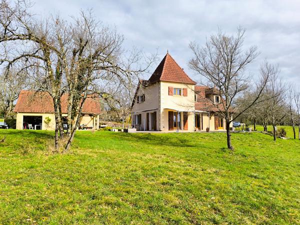 Maison proche Cahors 4 pièce(s) 135 m2, 3 chambres, sans travaux, vue dégagée